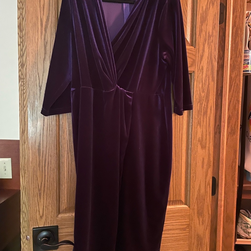 ELOQUII Purple Stretch Velvet Dress Size 18 - Picture 2 of 4
